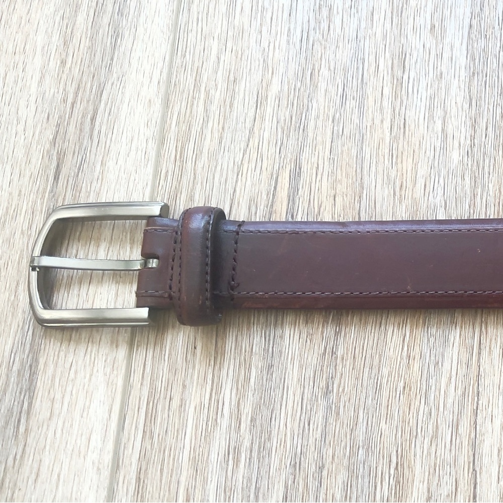 Men’s Fossil Genuine Cowhide Leather Brown Belt Size 32.